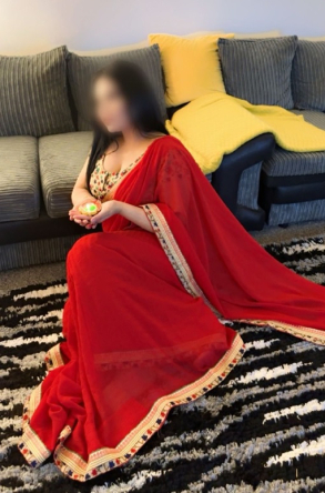 Escort Priya from Central London